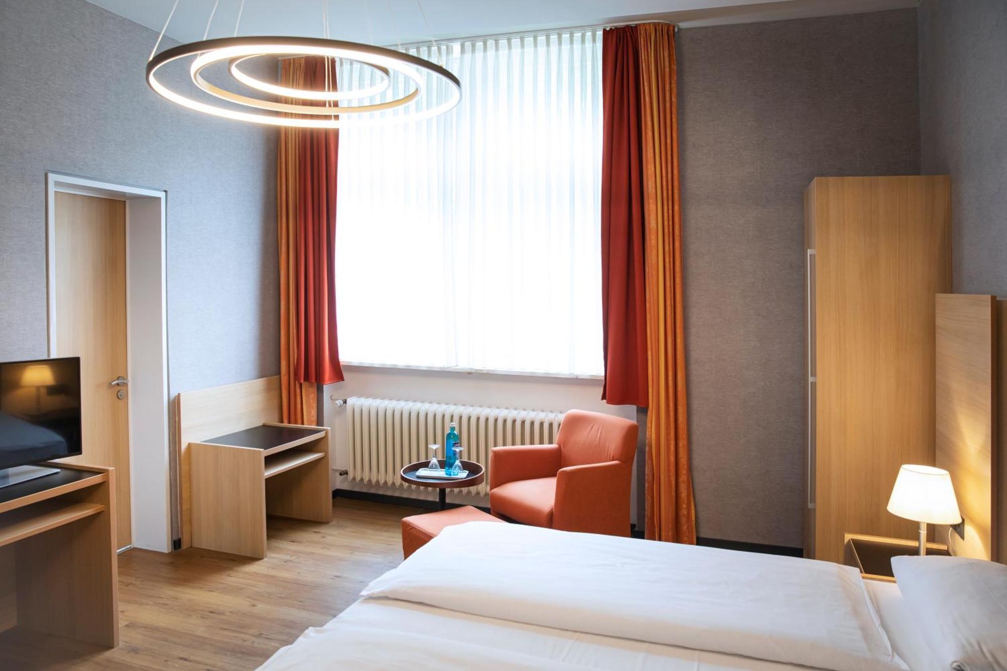 Roomingtons Hotel Franziskushoehe Lohr Extérieur photo