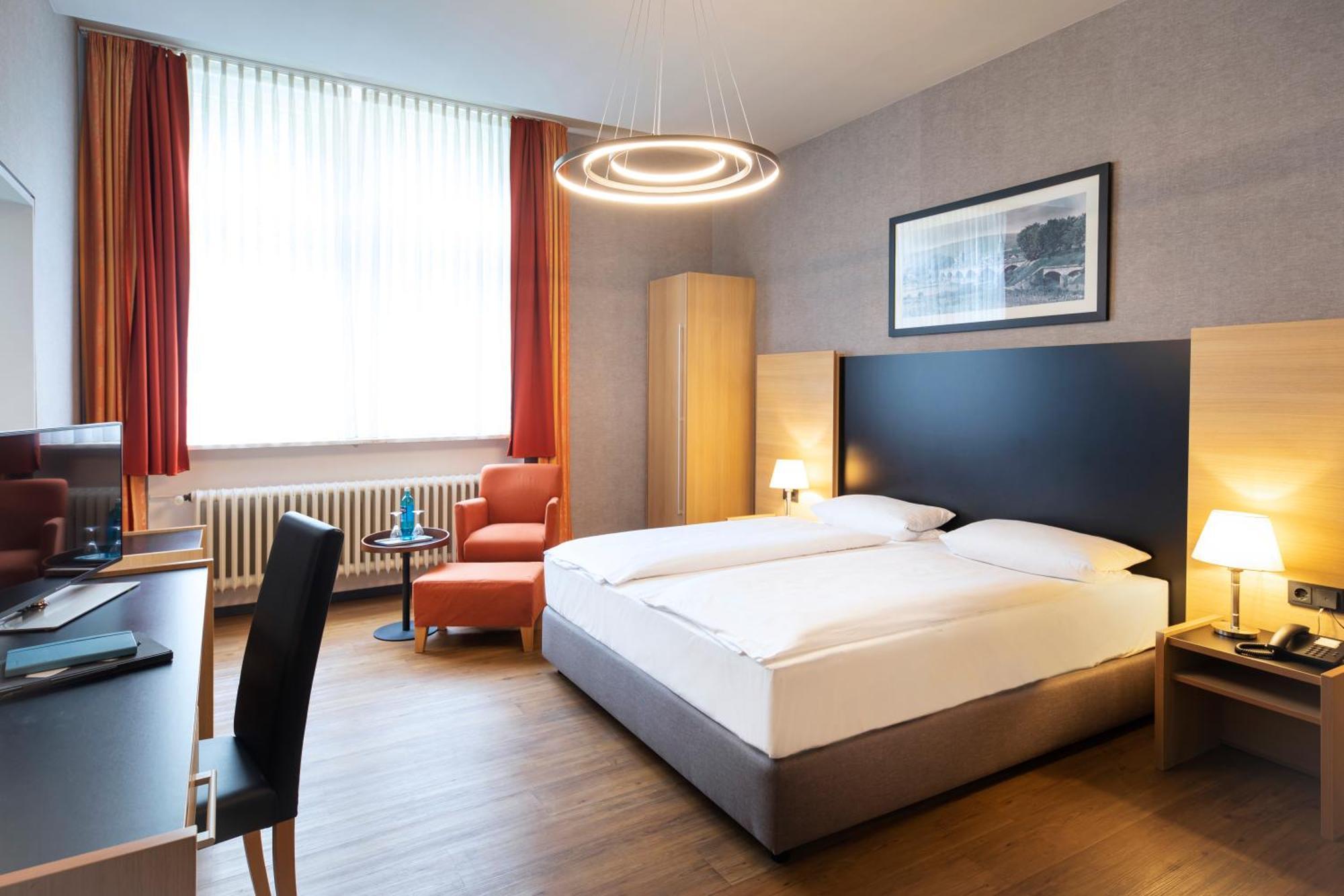 Roomingtons Hotel Franziskushoehe Lohr Extérieur photo